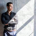 sikap agar terlihat elegan