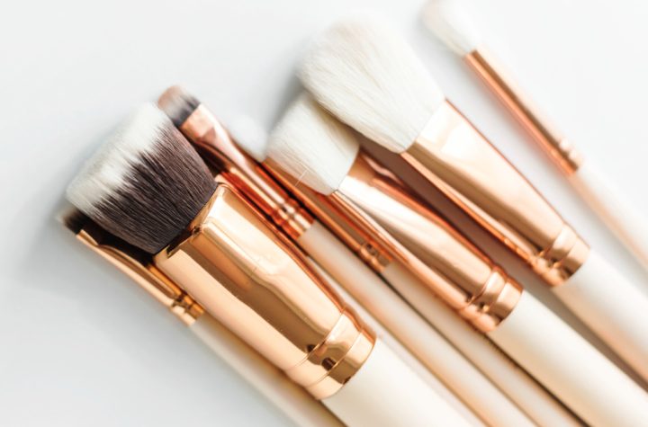 Brush make up