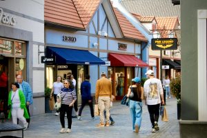 usaha di daerah wisata